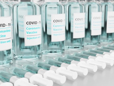 L’IA viendra-t-elle au secours de la vaccination contre la Covid 19 ?