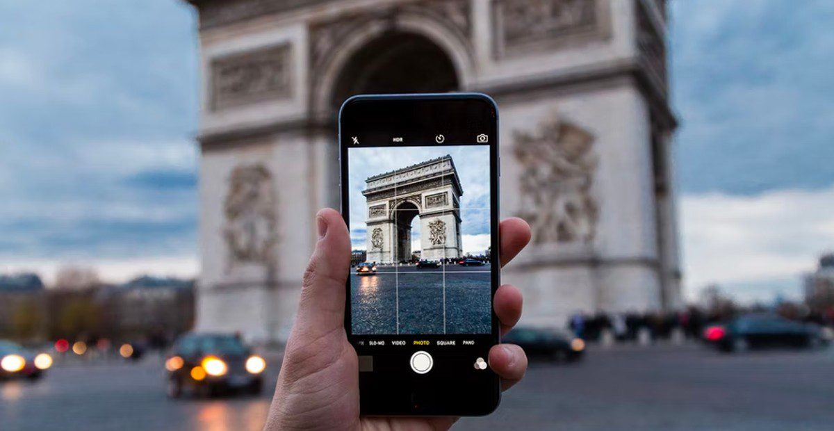 Le top 5 des applis mobiles en IA pour mieux voyager cet été