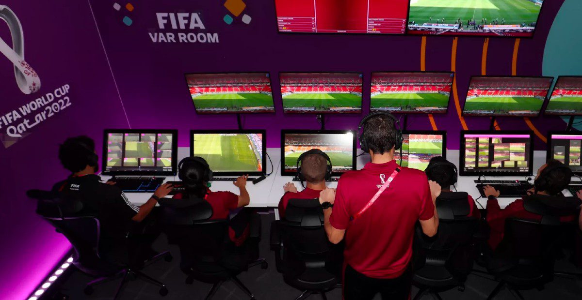 FIFA 2022 : une Coupe du monde de soccer sous haute surveillance technologique