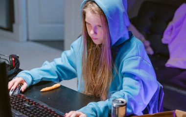 Et si votre ado était responsable d’une cyberattaque contre votre employeur?